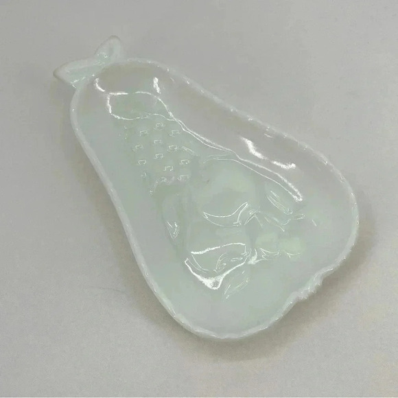 Hazel Atlas Pear White Milk Glass Serving Dish Candy Fruit - Picture 1 of 8